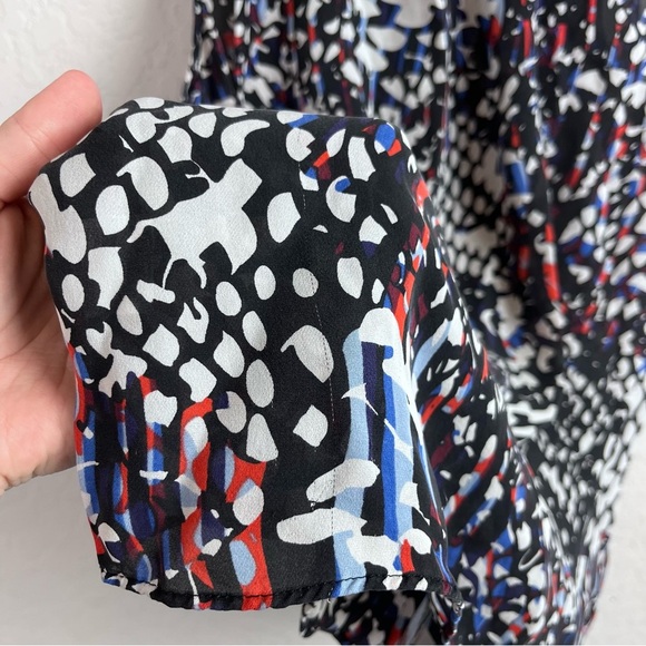 Parker Tank Top Printed Silk Pleated Blouse - Picture 11 of 15